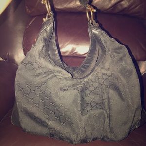 72 HOUR SALE!!! Authentic Gucci purse